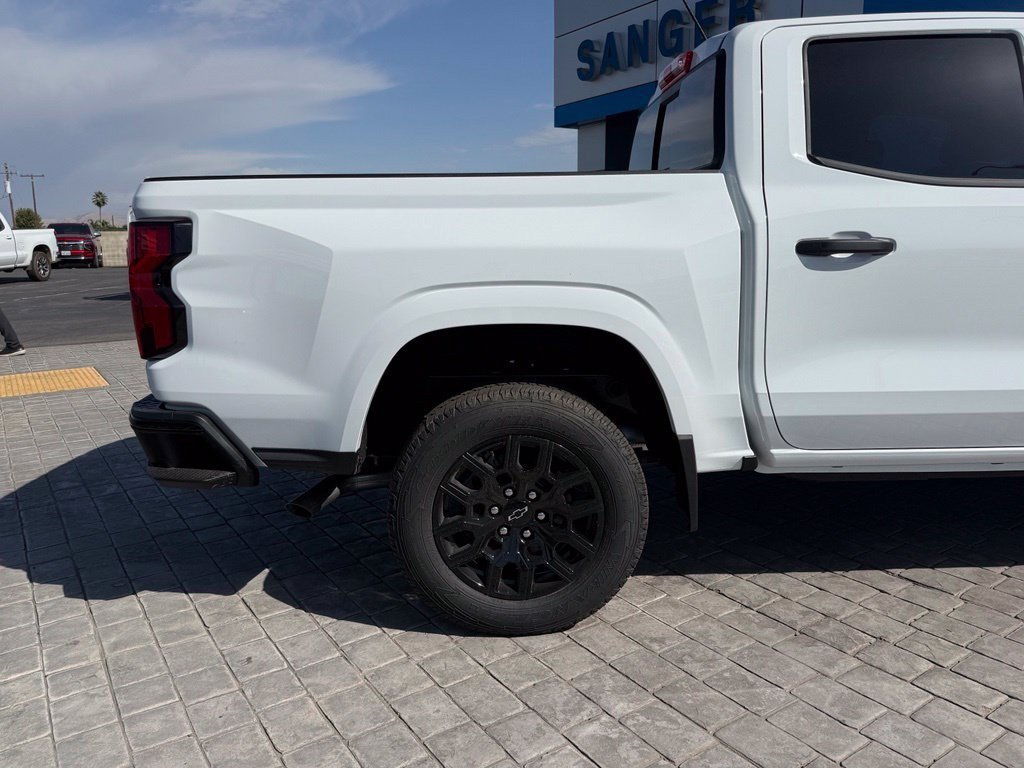 2026 Chevrolet Colorado WT view 11