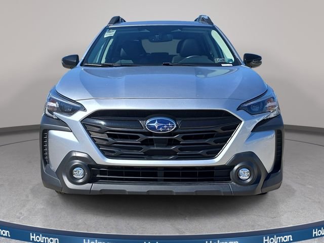 Used 2025 Silver Subaru Onyx Edition image 3