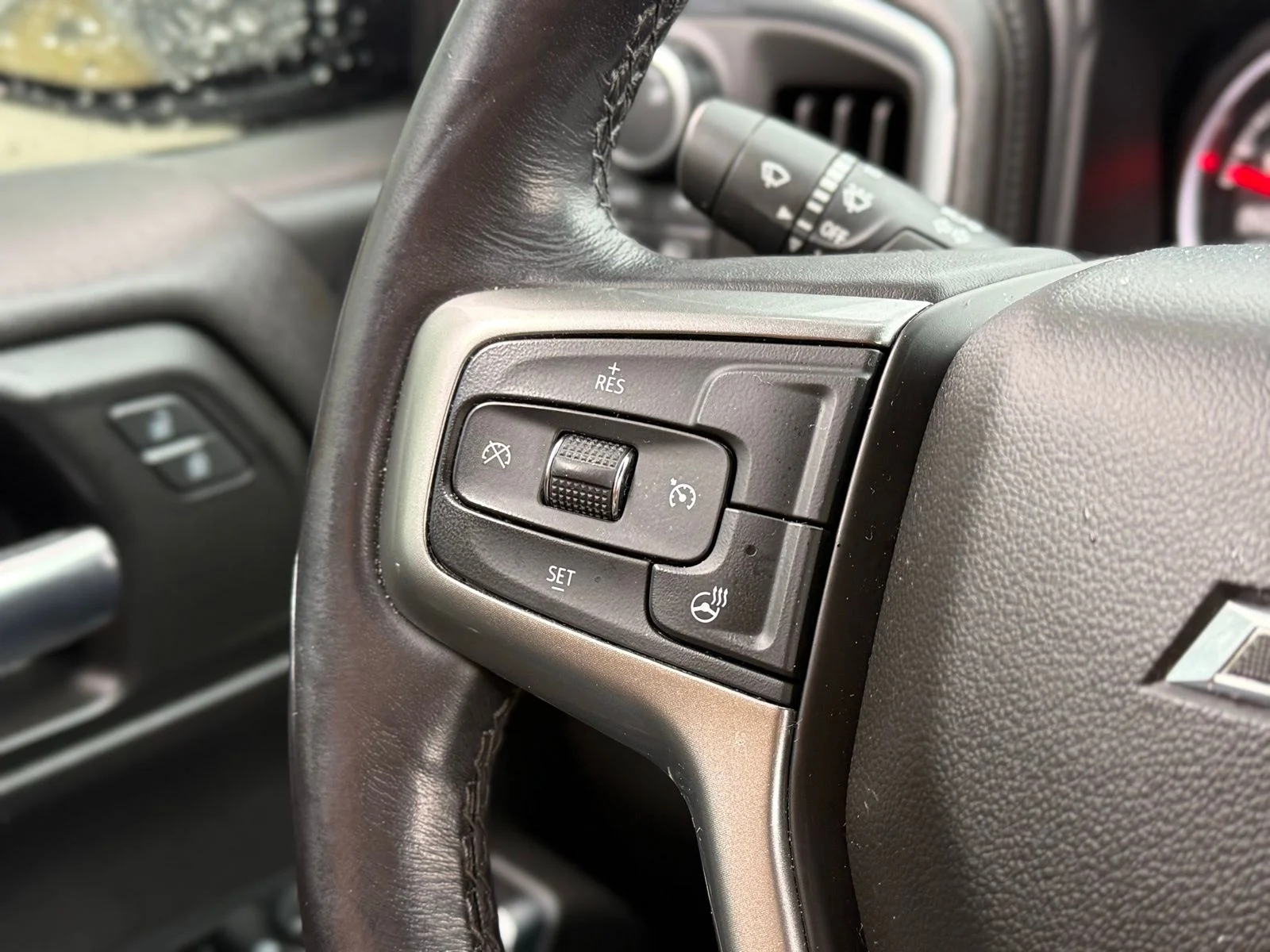 Used 2019 Black Chevrolet RST image 23