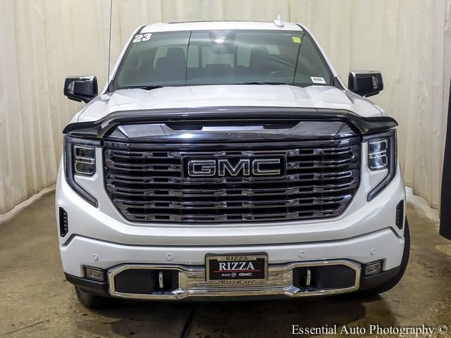 Used 2023 White Frost Tricoat GMC Denali Ultimate image 7