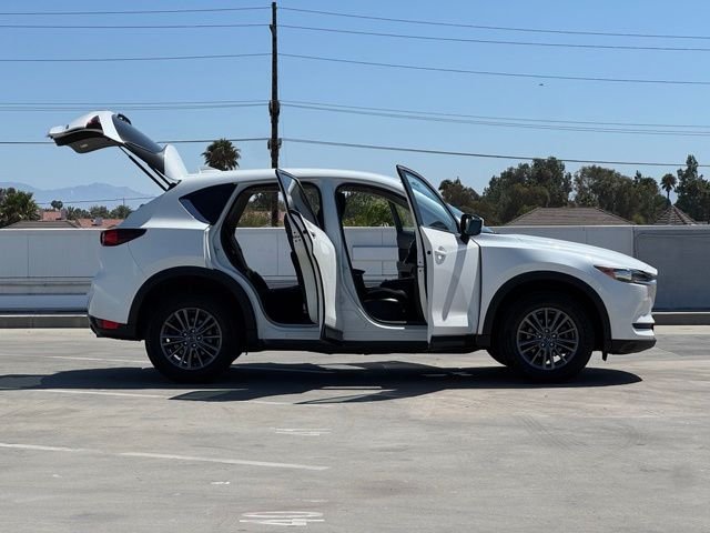 Used 2017 Snowflake White Pearl Mazda Sport image 29