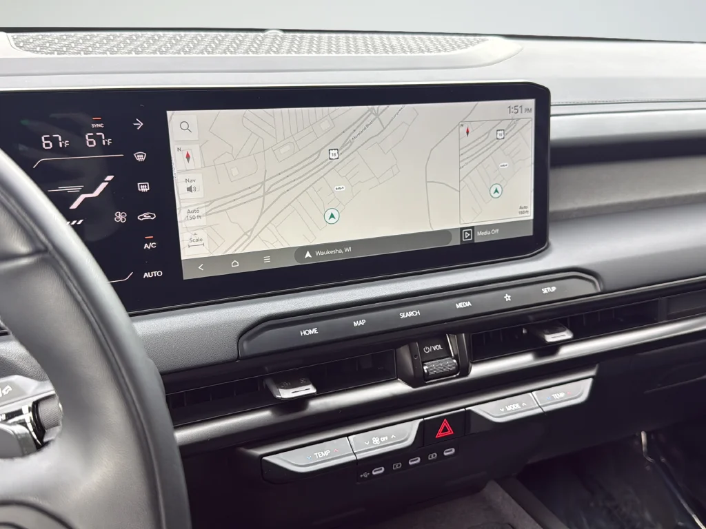 Certified Used 2027 White Kia X-Line EX image 31