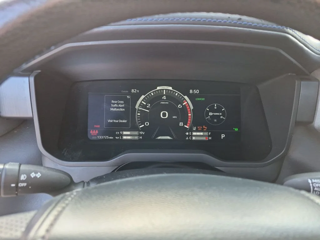Used 2022 Silver Toyota Platinum image 24