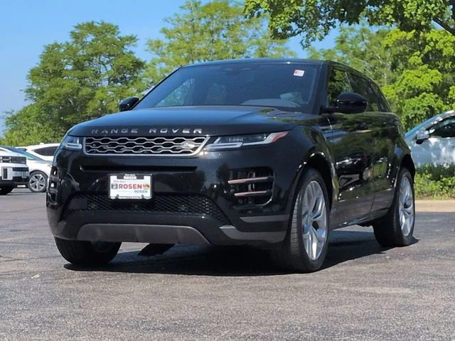 Used 2021  Land Rover R-Dynamic SE image 3