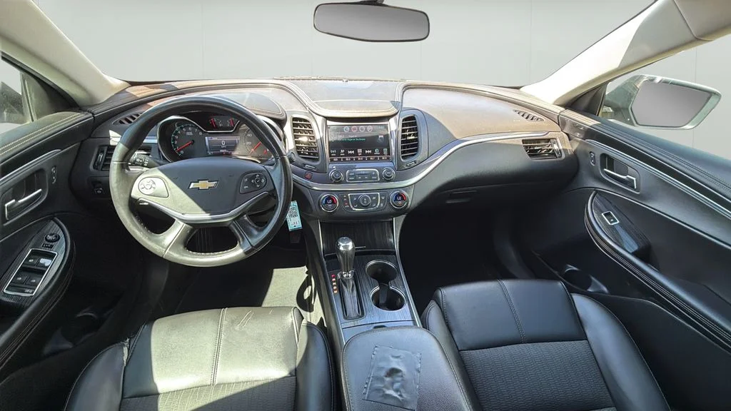 Used 2017 White Chevrolet LT image 19