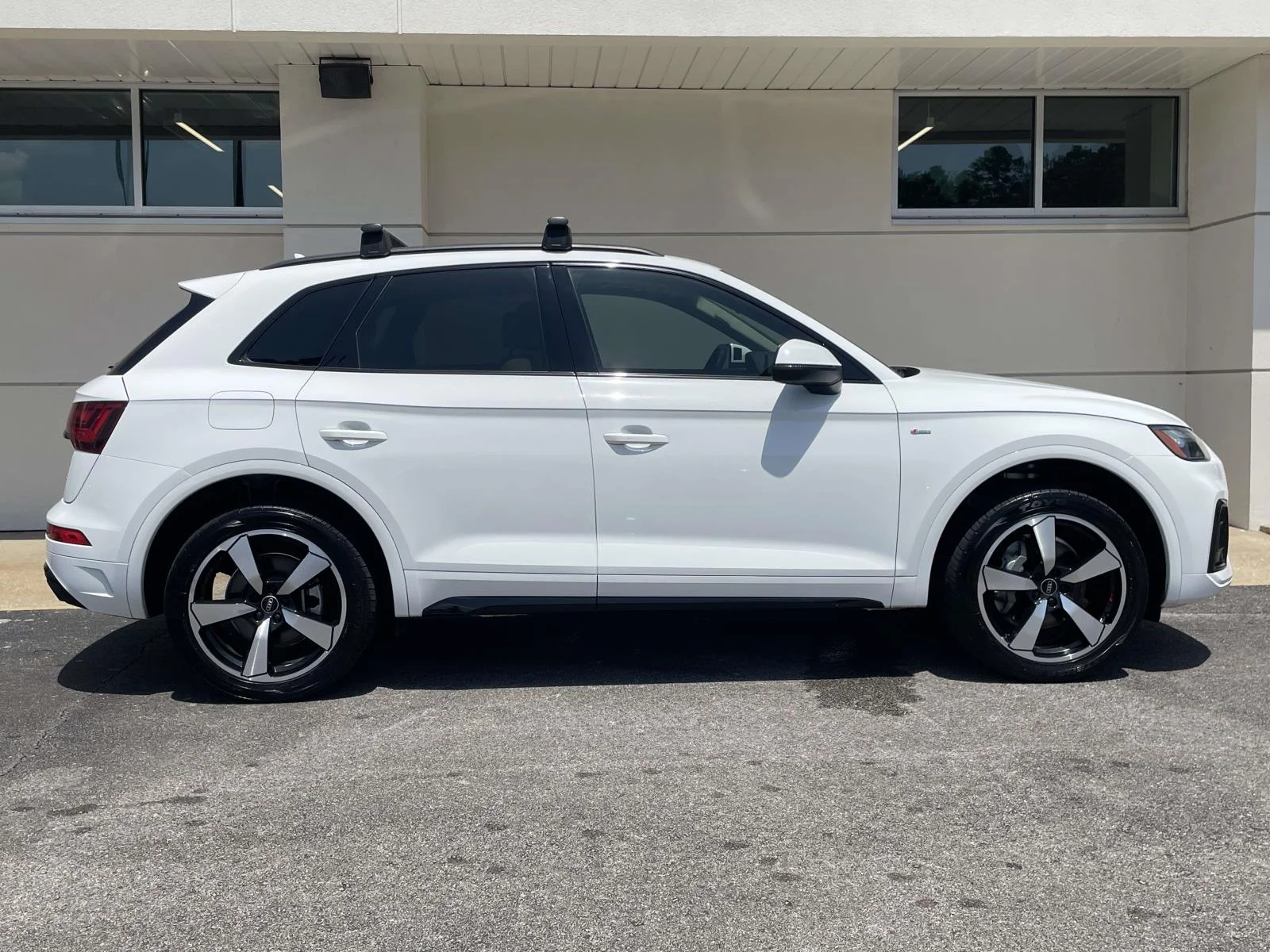 Used 2022 Glacier White Metallic Audi S line Premium Plus 45 TFSI quattro image 2