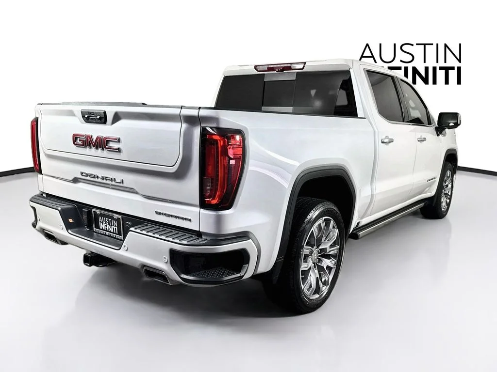 Used 2024 White GMC Denali image 7