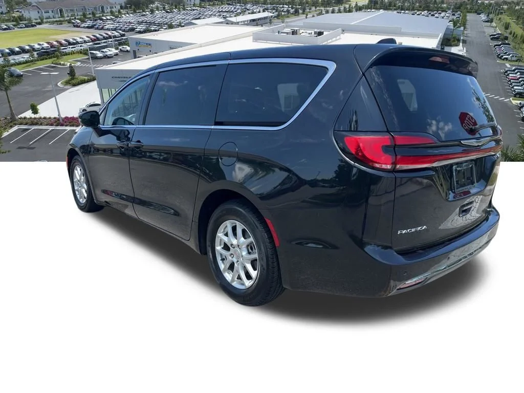 Certified Used 2023 Black Chrysler Touring L image 23