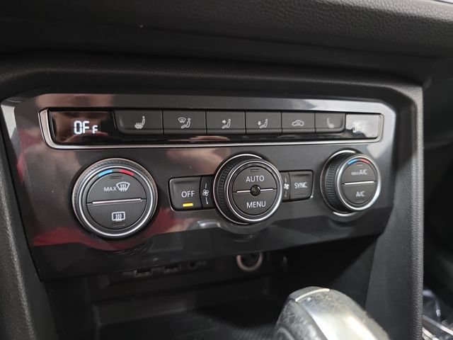 Used 2020 Gray Volkswagen  image 22