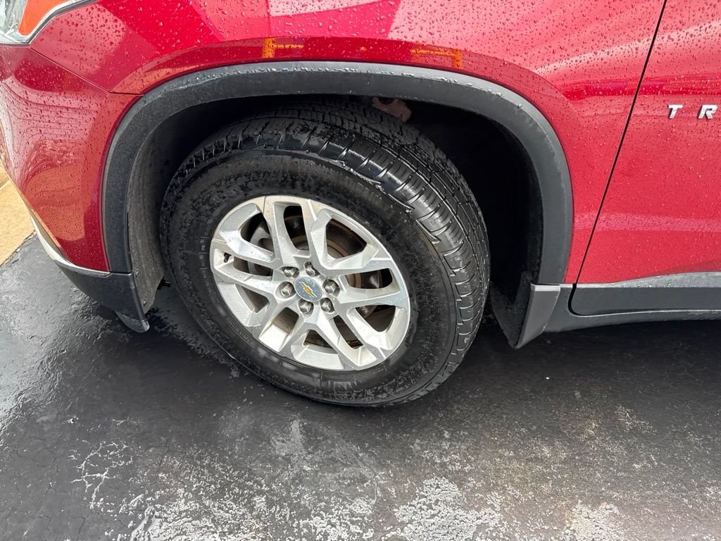 Used 2019 CAJUN RED TINTCOAT Chevrolet LT Cloth image 2
