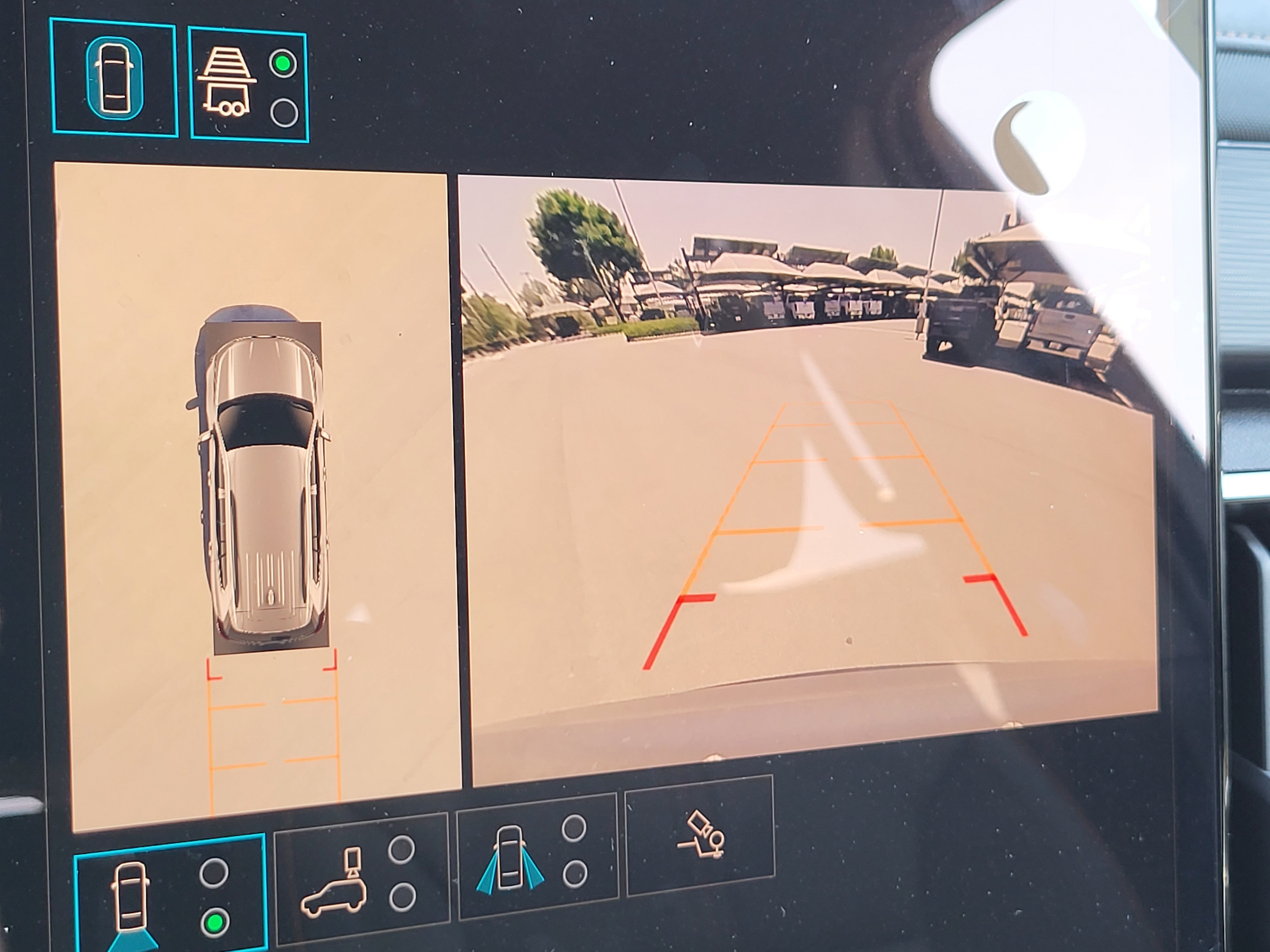 2026 GMC Acadia AT4 - Photo 16