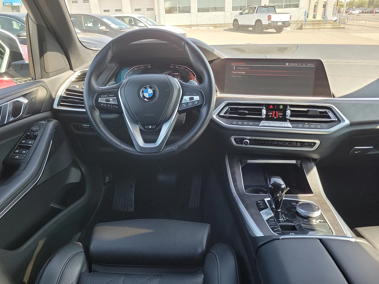 Used 2023 White Metallic BMW xDrive40i image 17