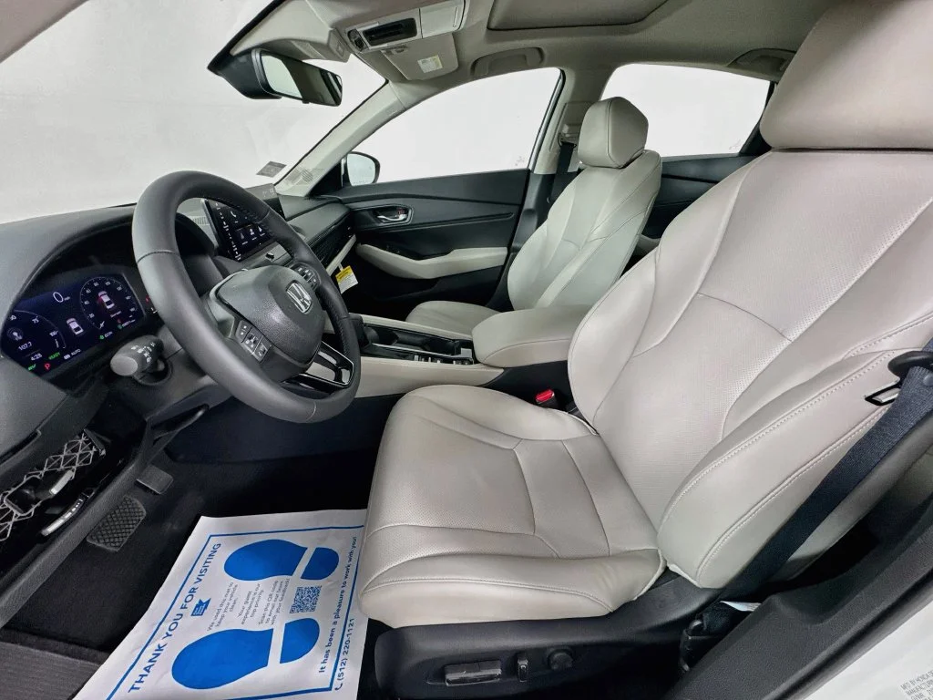 New 2026 Platinum White Pearl Honda EX-L image 24
