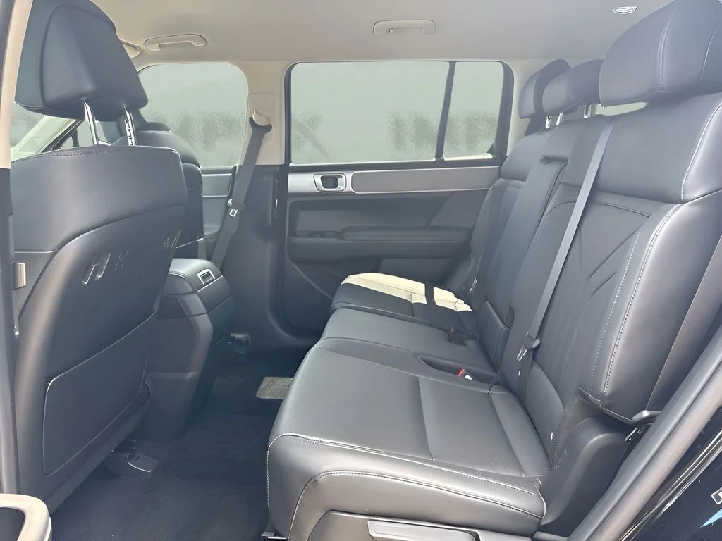 Used 2026 Black Hyundai SEL image 18