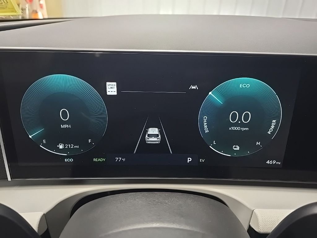 Used 2026 Gray Hyundai SEL Convenience image 21