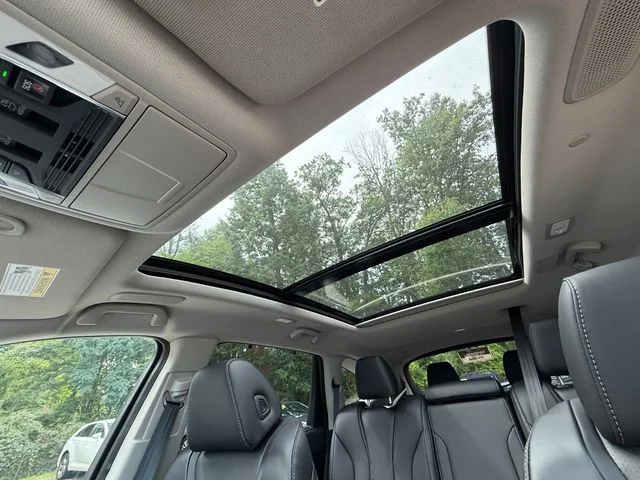 New 2026 Platinum White Pearl Acura Technology Package image 25
