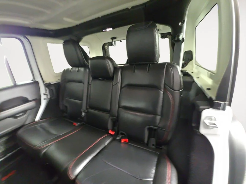 Used 2021 White Jeep Unlimited Rubicon image 13