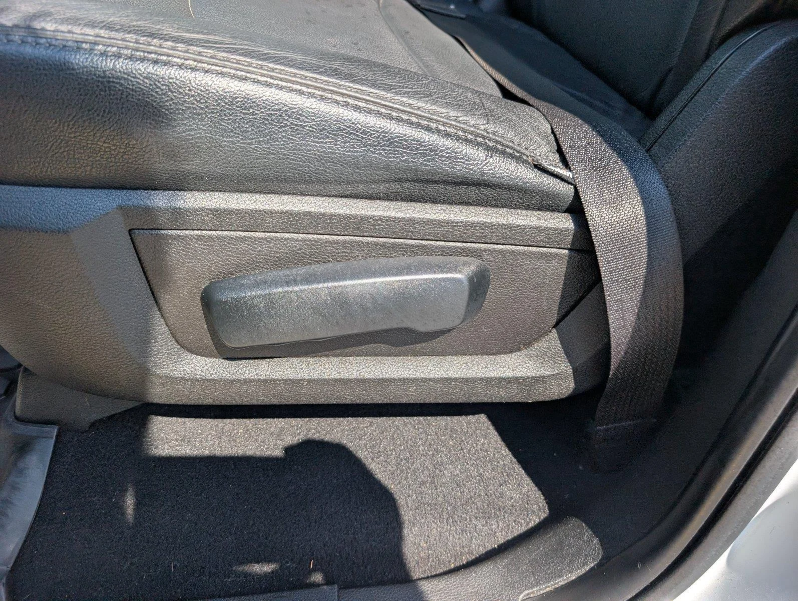 Used 2020 Bright White Clearcoat Ram Warlock image 16