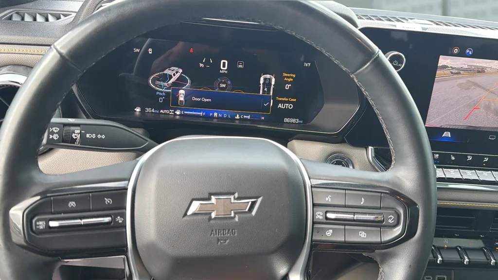 Used 2023 White Chevrolet ZR2 image 27