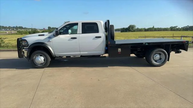 New 2025 Bright White Clear-Coat Exterior Paint RAM Tradesman image 17