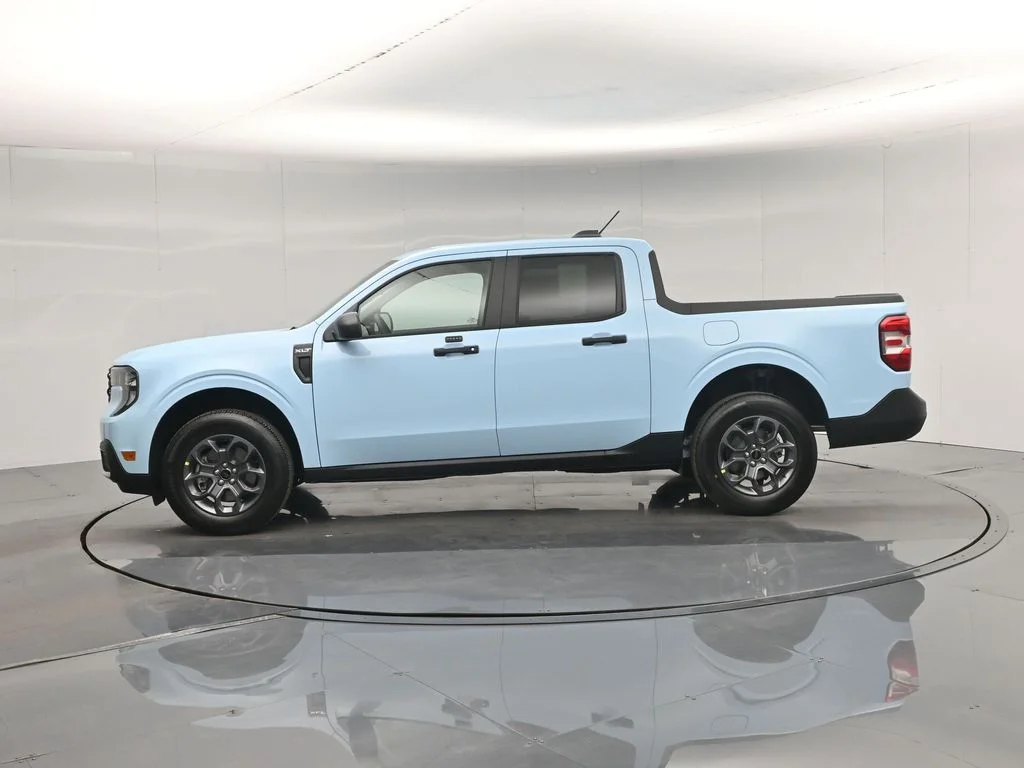 New 2026 Light Blue Ford XLT image 27