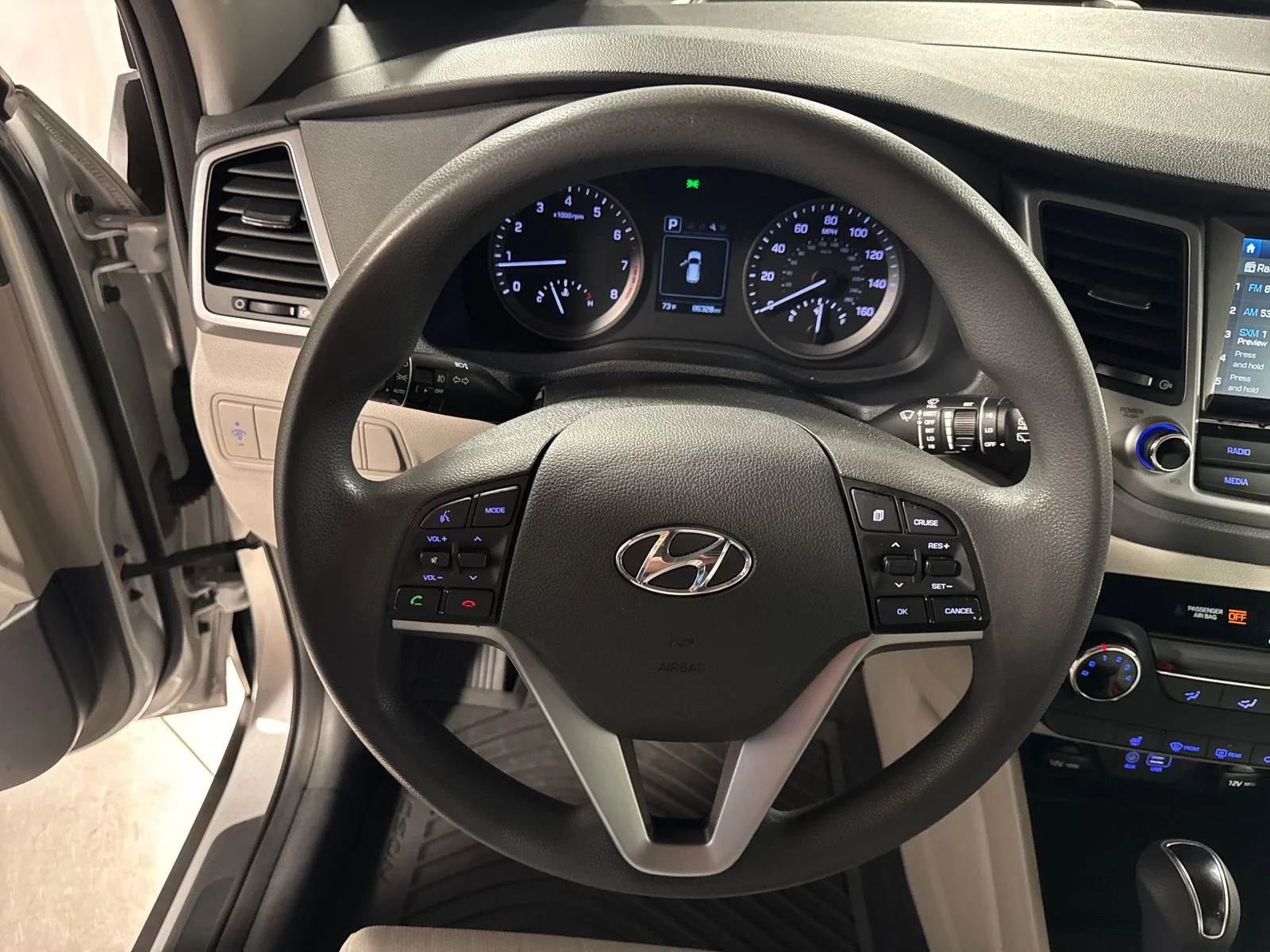 Used 2018 Molten Silver Hyundai SEL image 19