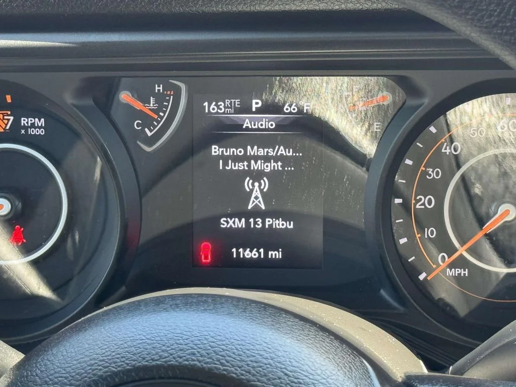 Used 2025 Black Jeep Nighthawk image 24