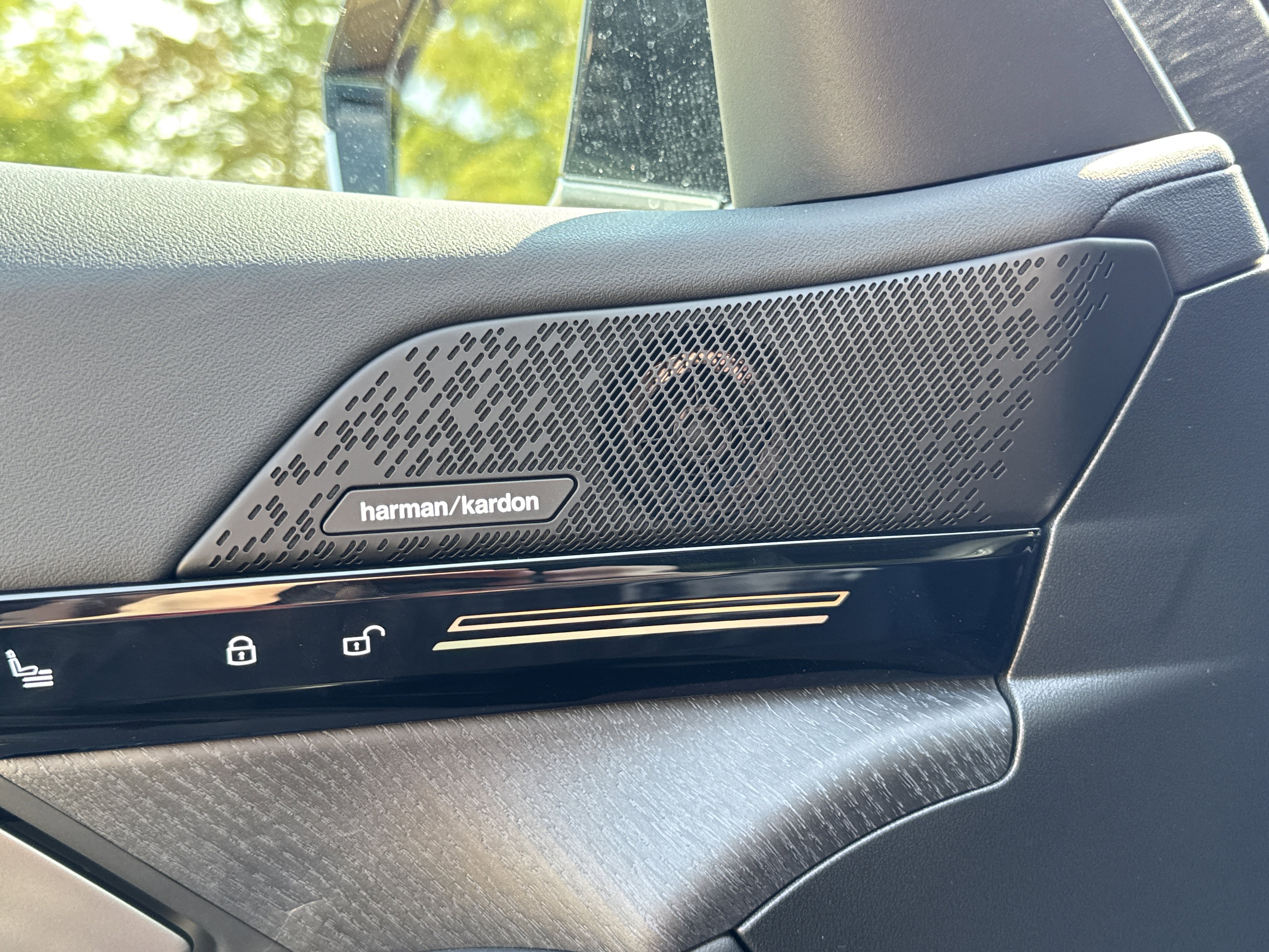2026 BMW 5 Series 530i - Photo 18