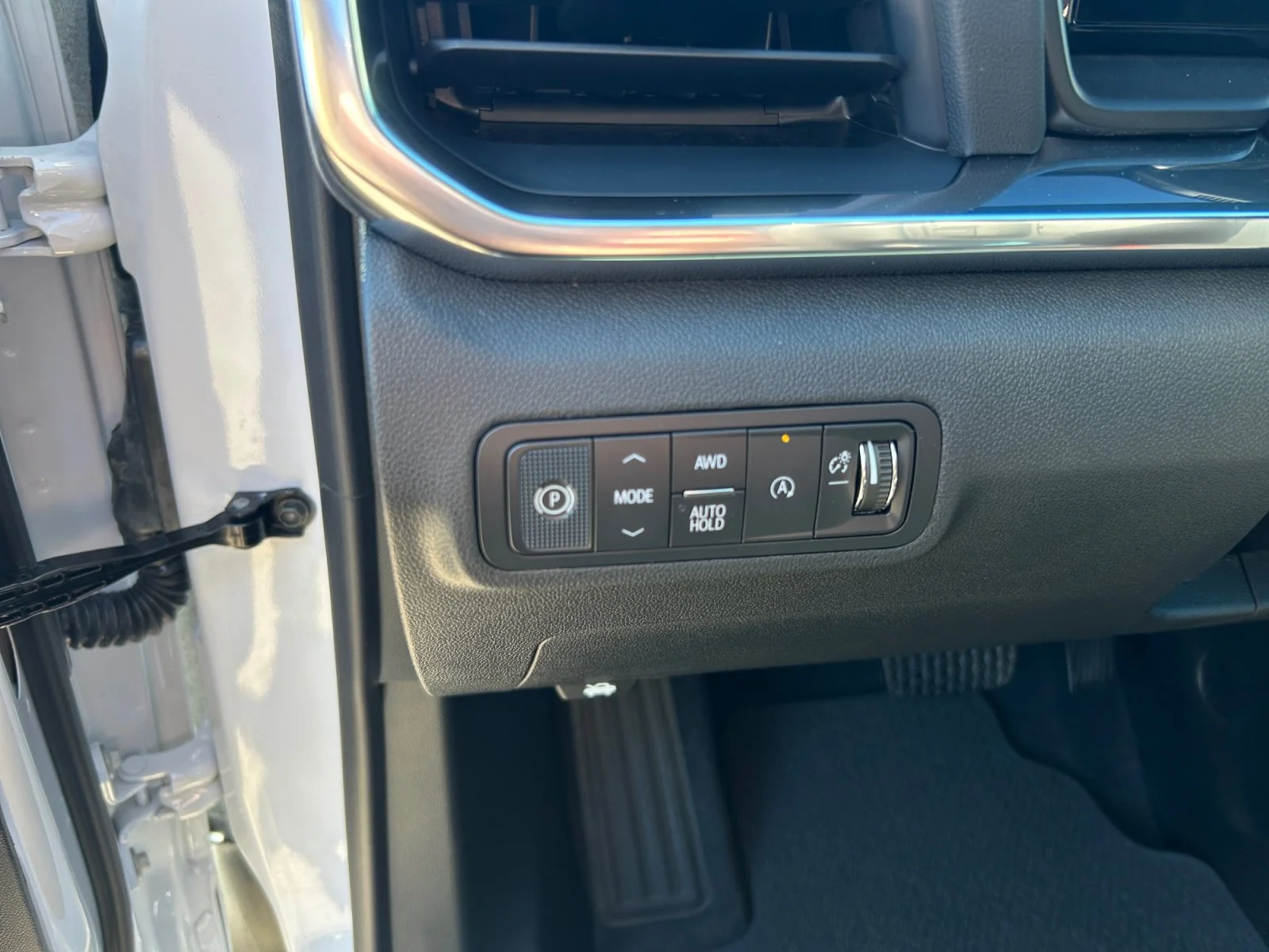 New 2027 Glacier White Tricoat GMC AWD Denali image 16