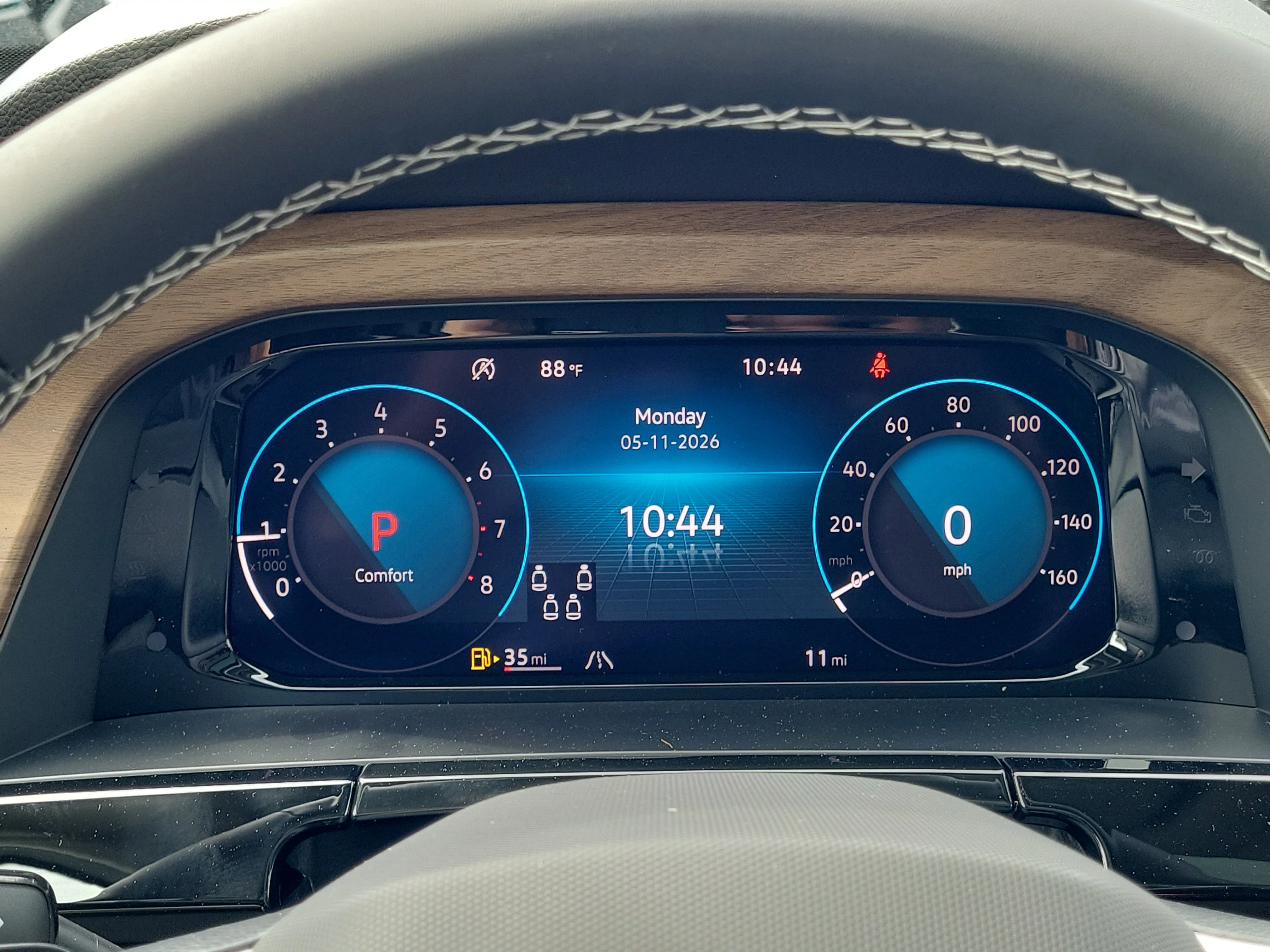 New 2026 White Volkswagen SE w/Technology image 21