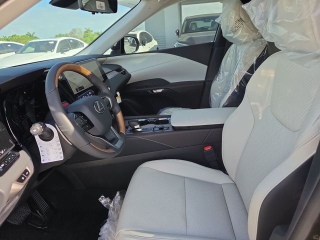 New 2026 Nori Green Pearl Lexus PREMIUM PLUS image 11
