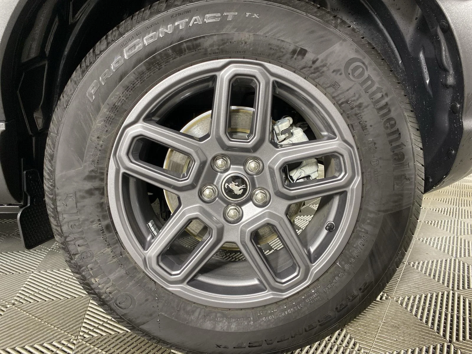 New 2026 Carbonized Gray Metallic Ford Big Bend® image 9