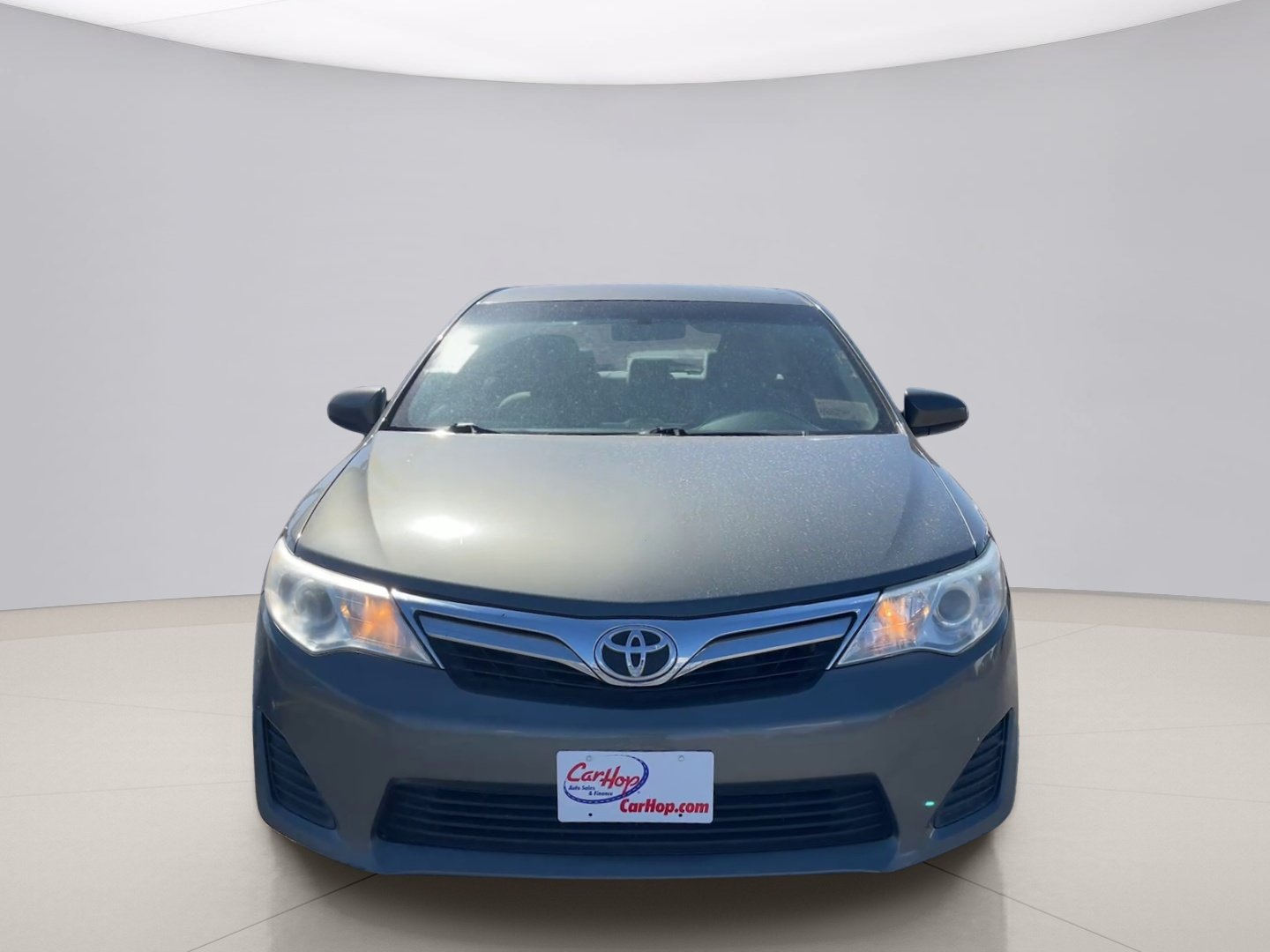 Used 2012 Green Toyota XLE image 2