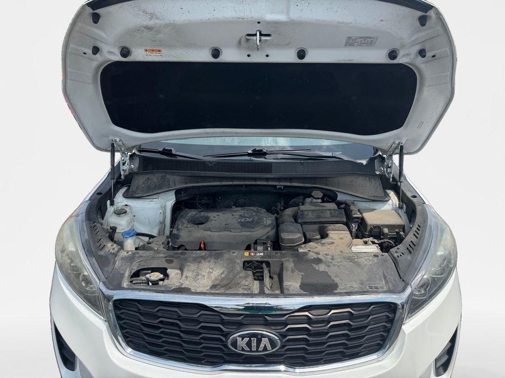Used 2019 Snow White Pearl Kia LX image 24