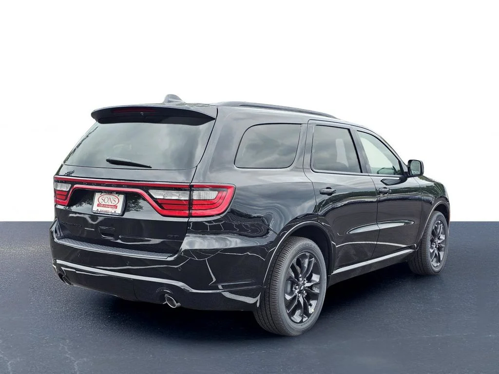 New 2026 Diamond Black Clear-Coat Exterior Paint Dodge GT image 8