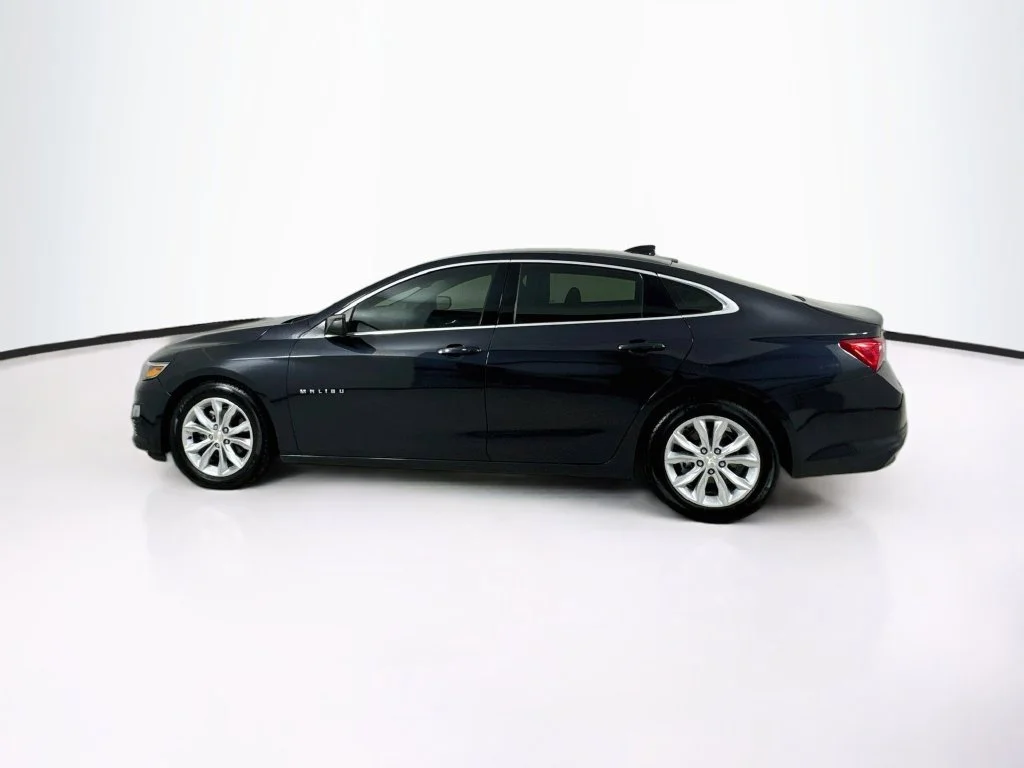 Used 2023 Dark Ash Metallic Chevrolet LT image 4