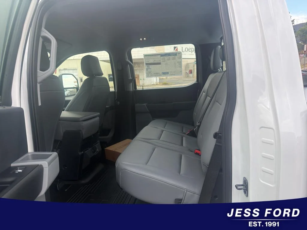 New 2026 Oxford White Ford F-350® XL image 14