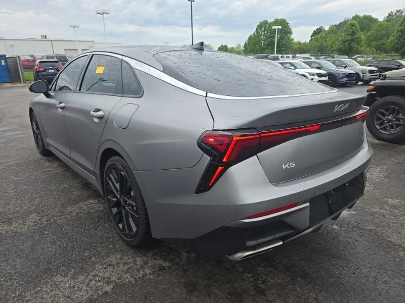 Used 2025 Gray Kia GT image 5