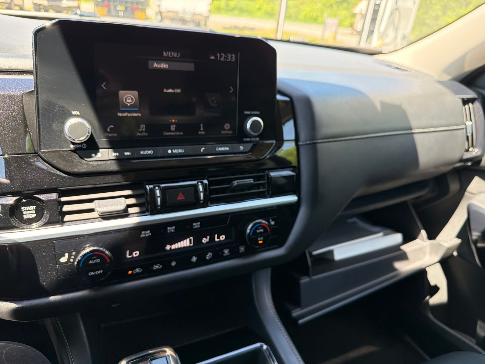 Used 2025 Silver Nissan SV image 27