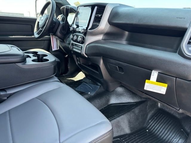 New 2026 Bright White Clearcoat RAM Tradesman image 24
