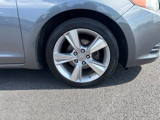 Used 2014 Silver Acura 2.0L image 8