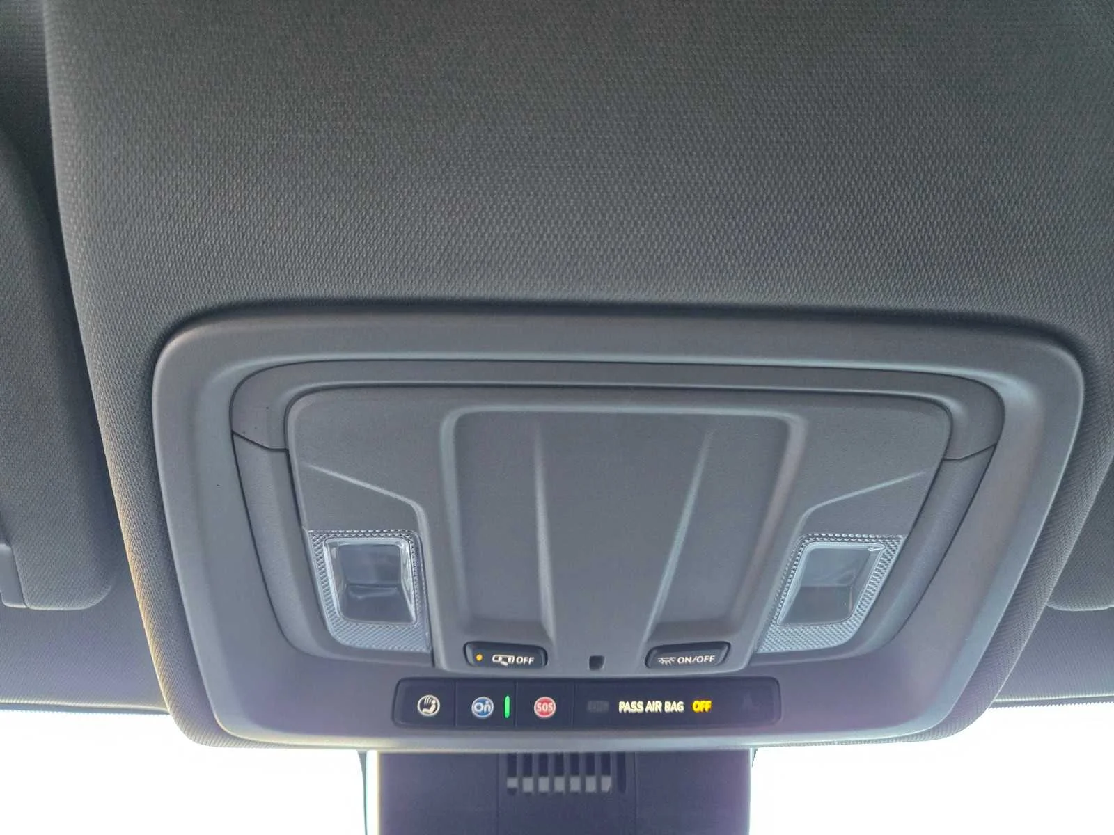 Used 2025 Summit White Chevrolet LT image 20