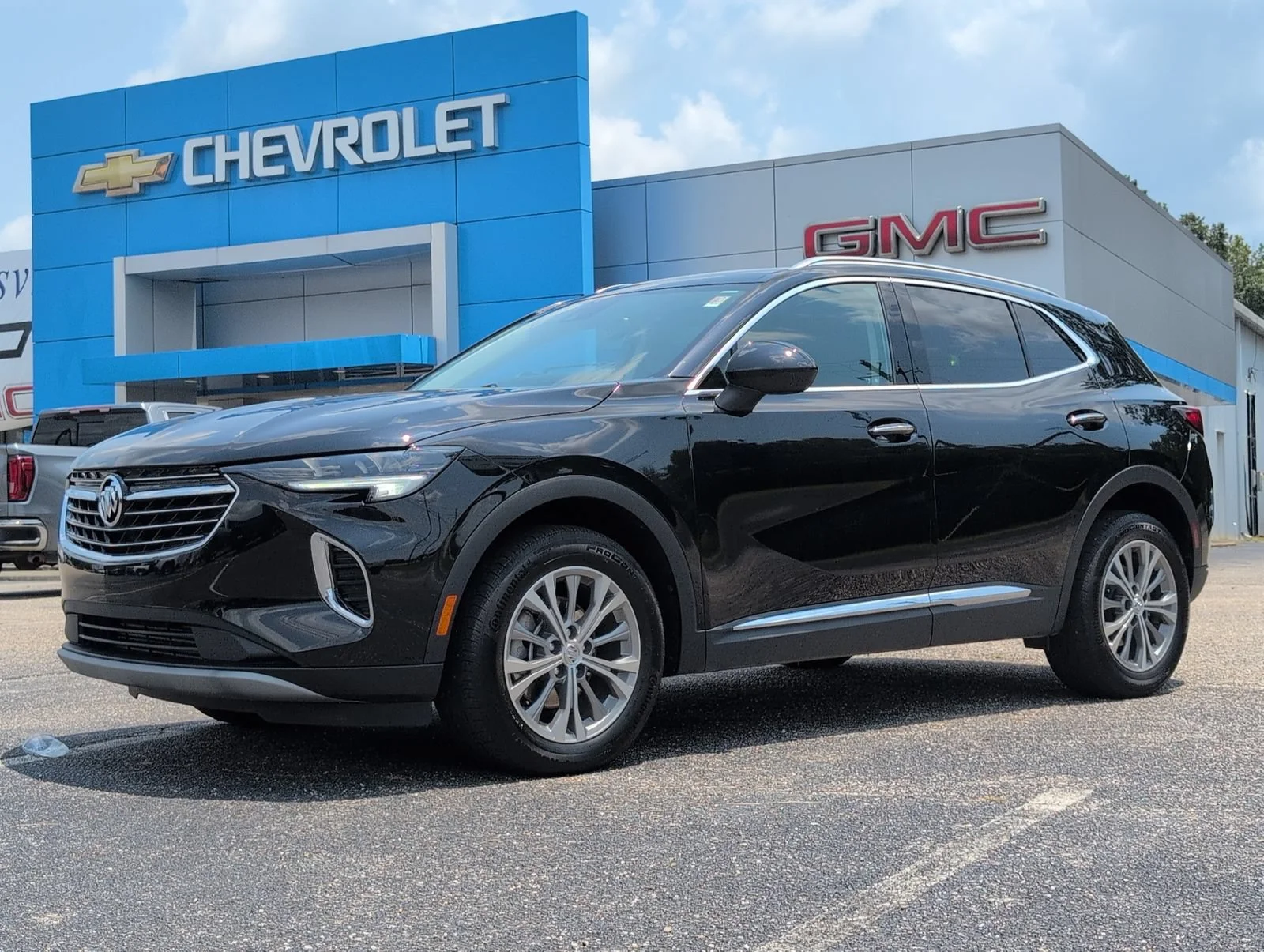 Used 2023 Ebony Twilight Metallic Buick Preferred image 1