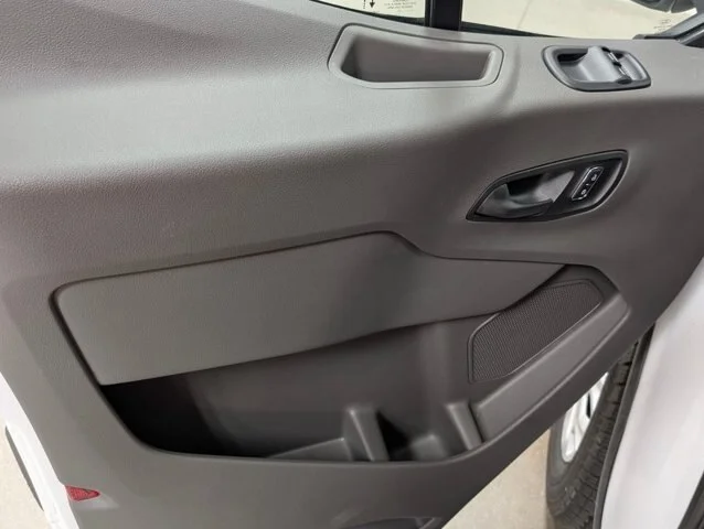 New 2025 Oxford White Ford Cargo Van image 33