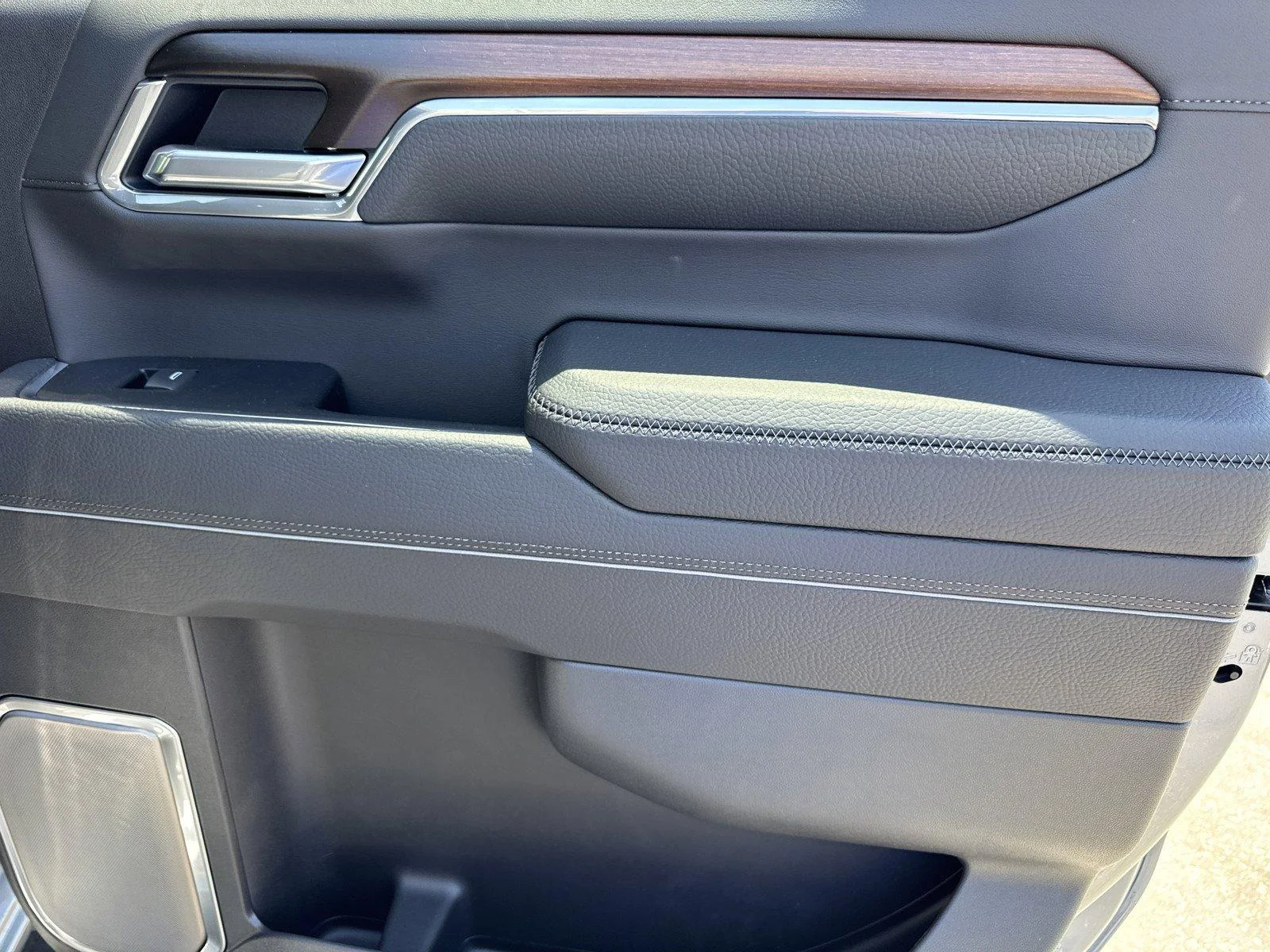 New 2026 Sterling Metallic GMC Denali image 9