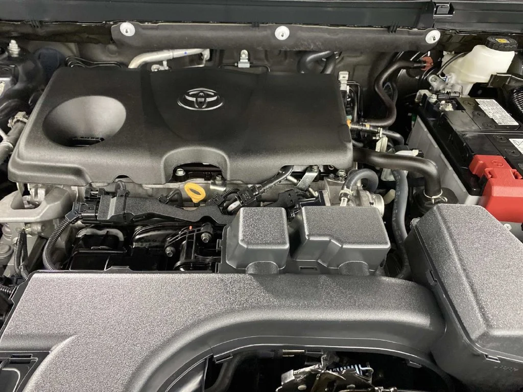 Used 2025 Magnetic Gray Metallic Toyota XLE image 30