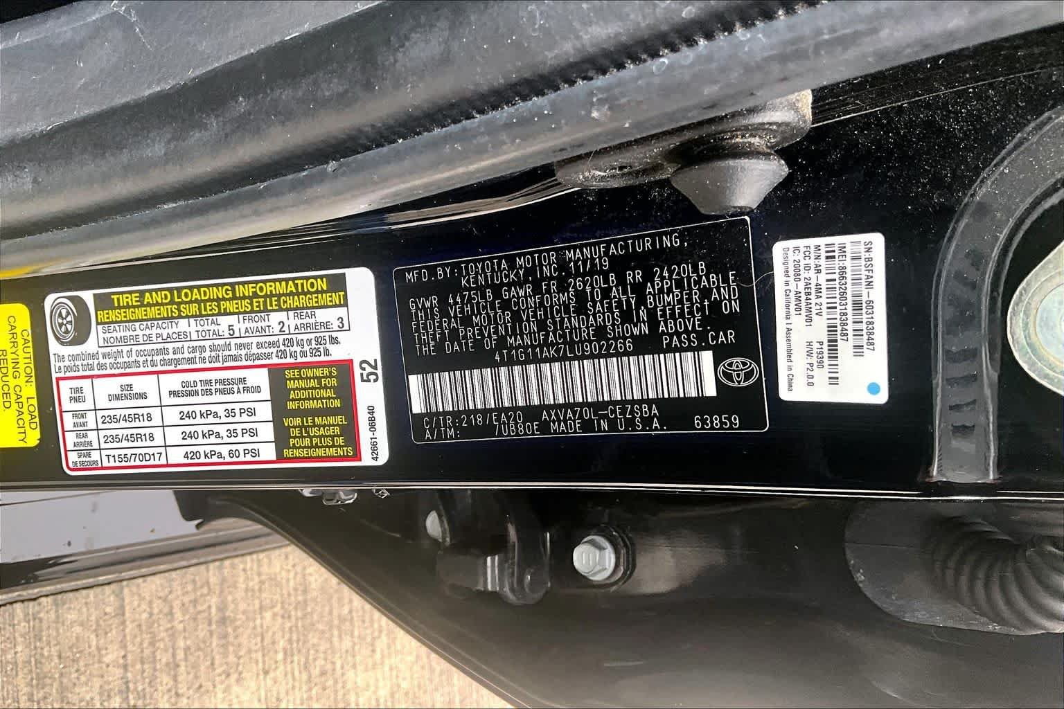 Used 2020 Midnight Black Metallic Toyota SE image 33