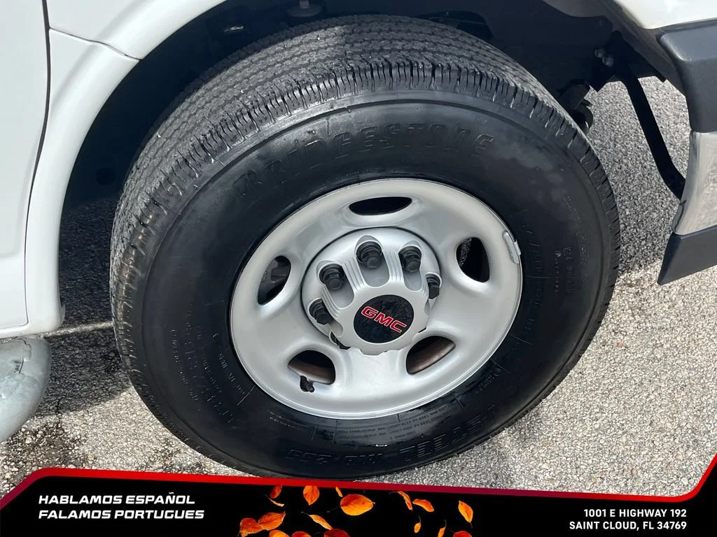Used 2025 Summit White GMC Work Van image 15