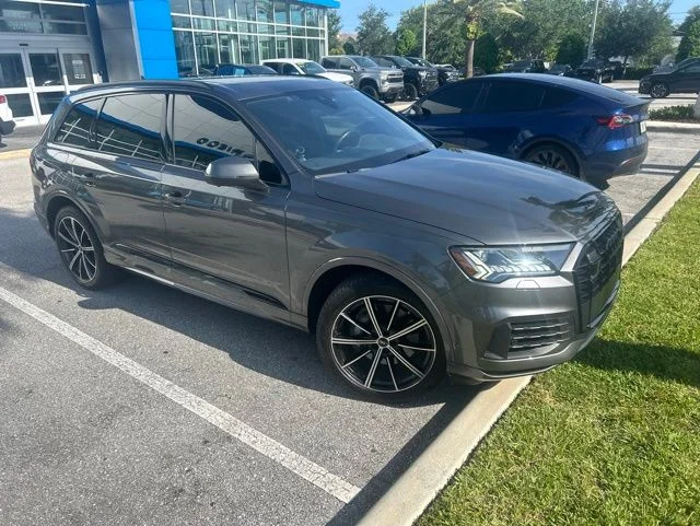 2024 Audi Q7 55 Premium Plus quattro Tiptronic's photo