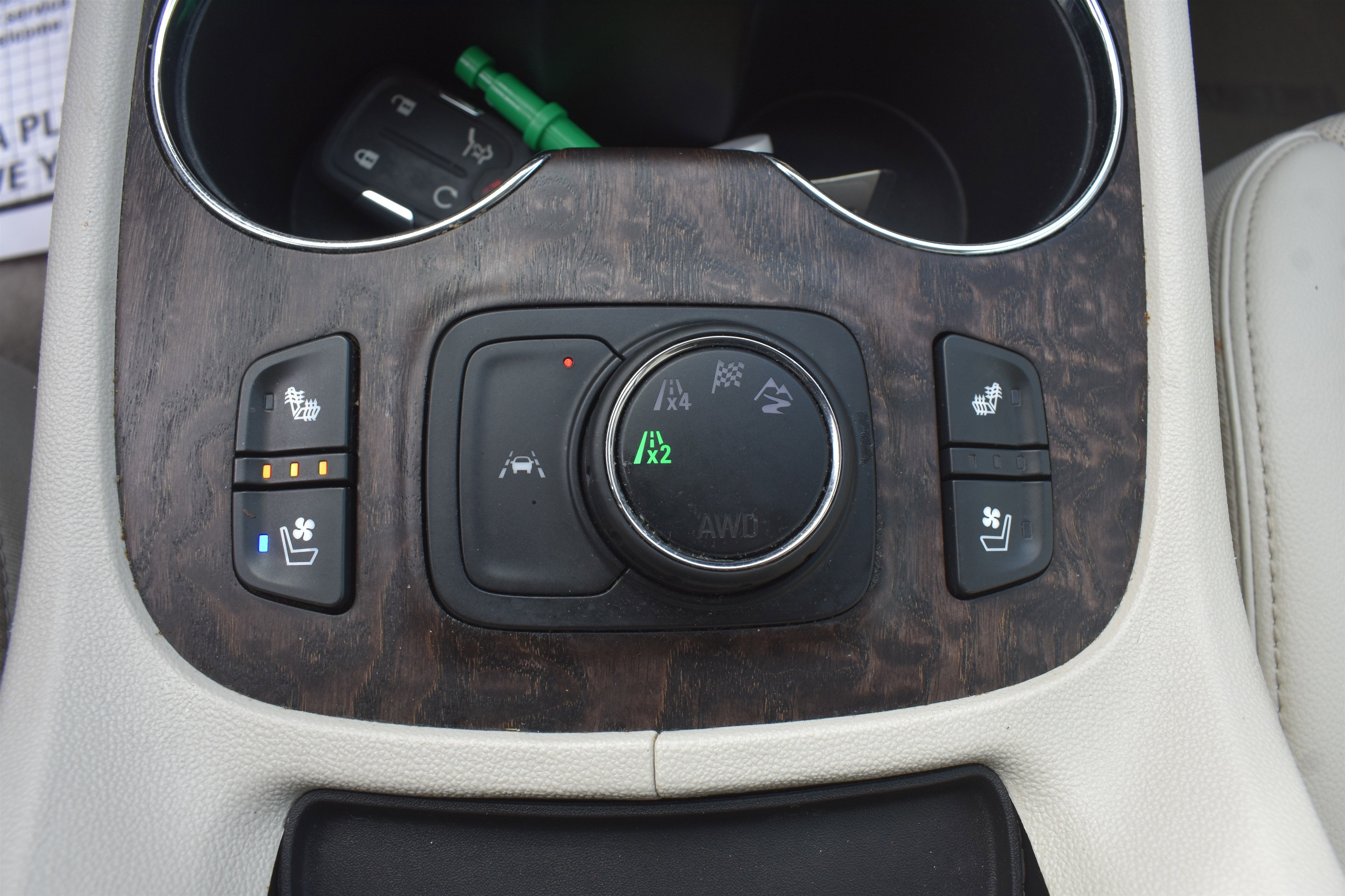Used 2023 Summit White GMC Denali image 30